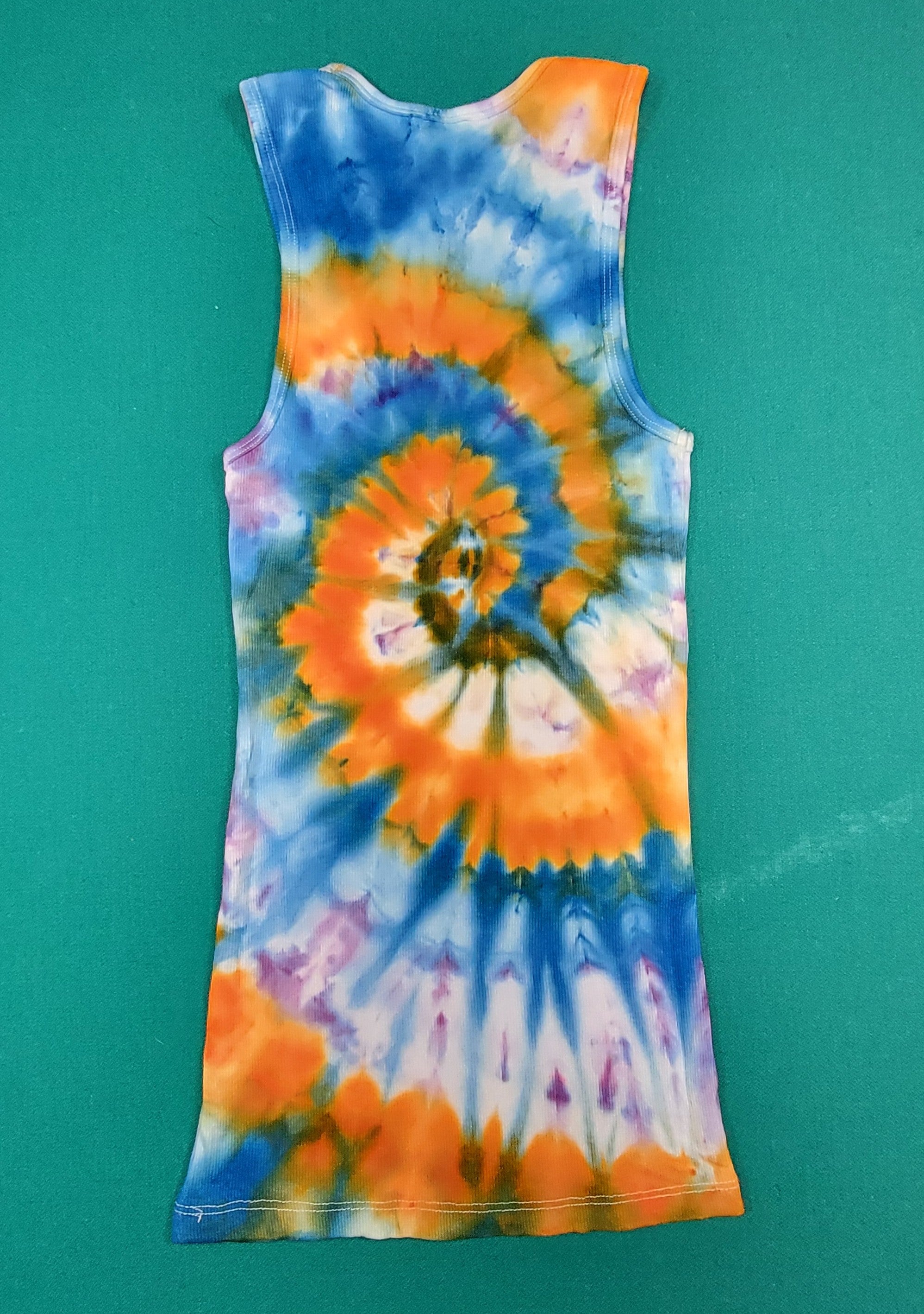 Women's Ribbed Swirl Tank Top, size S