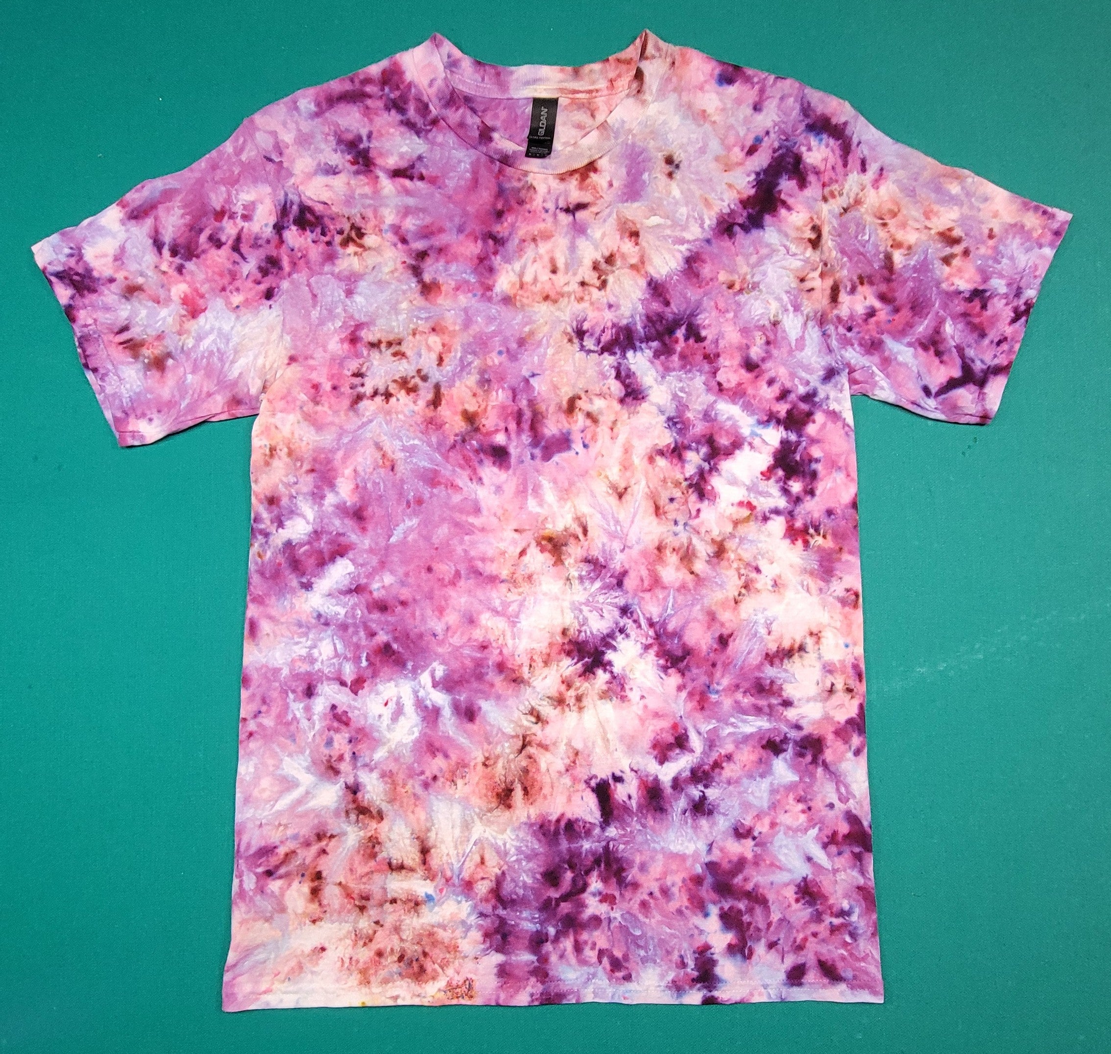 Colorful T-shirt Scrunch Purple/Pink, size Medium