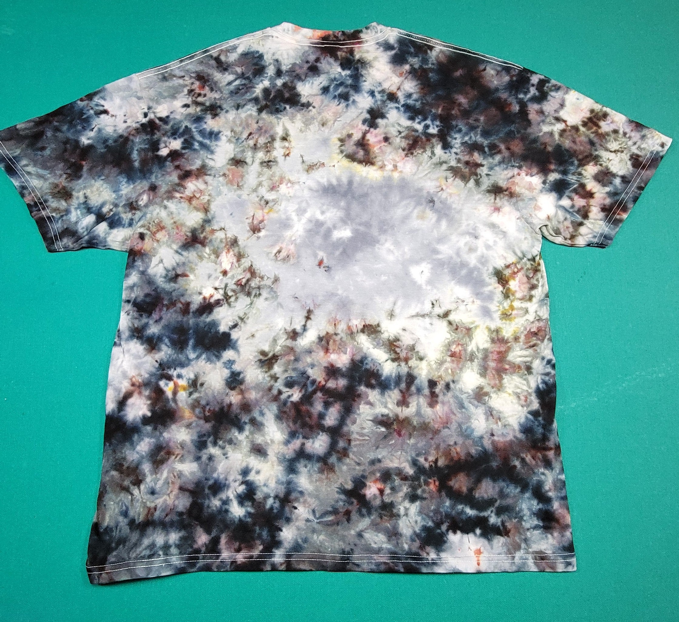 Colorful Scrunch T-shirt Black and Grey, size XL